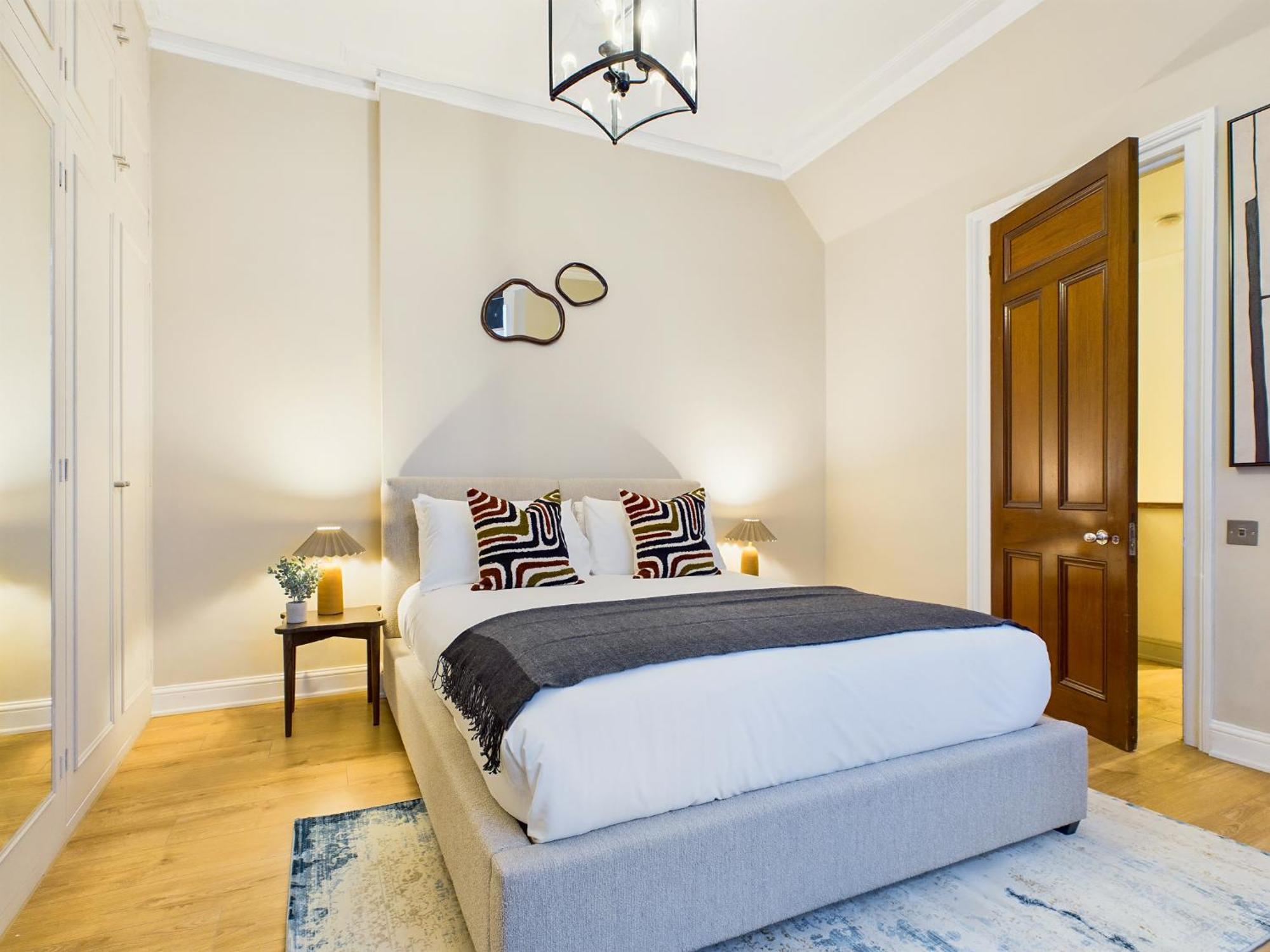 Be - The Knightsbridge Residences Apartament